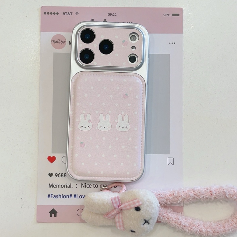 かわいいイチゴ柄ミッフィー水玉模様レザー製iPhone 17 - Cute Cartoon Wrist Strap Silicone Case のレビューと価格